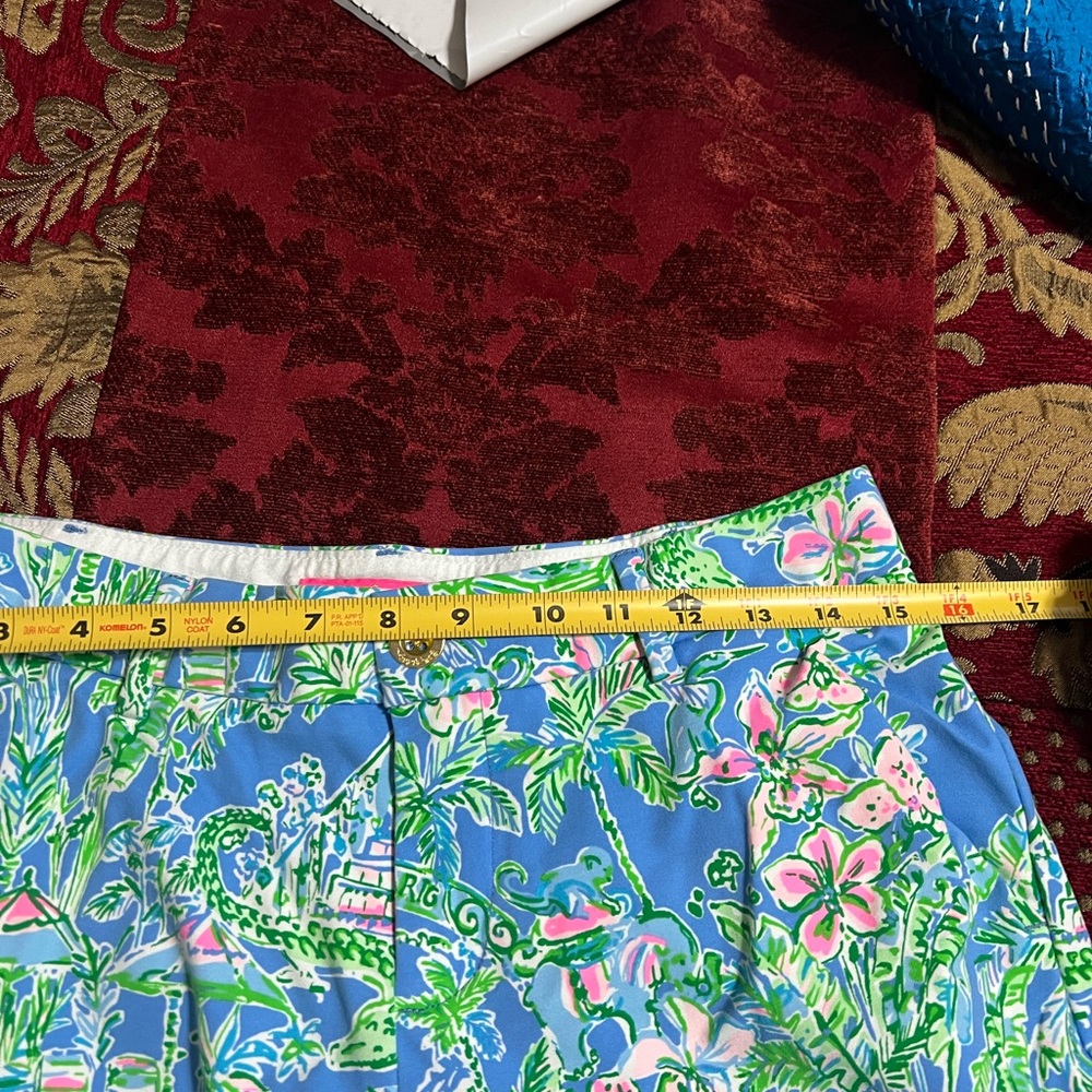 Lilly Pulitzer BENEATH THE BOUGAINVILLEA Natia knit shorts. Size 4 - Picture 10 of 11